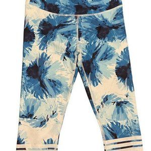 Fabletics Salar Printed PowerHold Crop Blue White